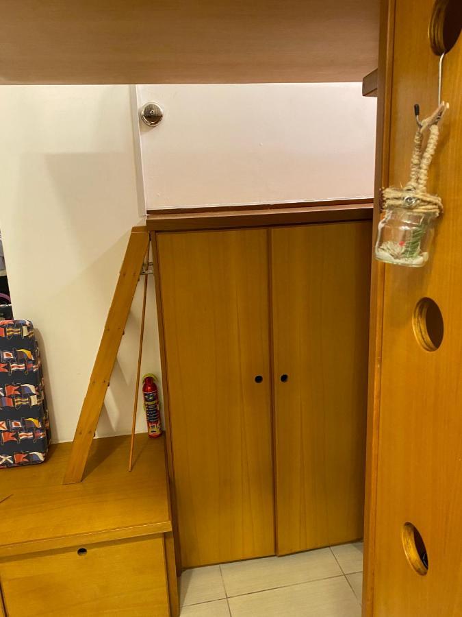Boat Apartment Неаполь Экстерьер фото